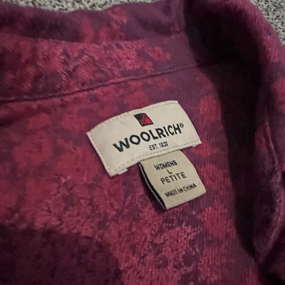 Woolrich button up - Picture 2 of 3